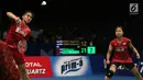 Ganda Putri Indonesia, Anggia Shitta Awanda/Ni Ketut Mahadewi Istarani saat melawan Chen Qingchen/Jia Yifan di Semifinal Indonesia Open 2017, Jakarta, Sabtu (17/6). Anggia/Ni Ketut Mahadewi Istarani kalah 12-21, 17-21. (Liputan6.com/Helmi Fithriansyah)