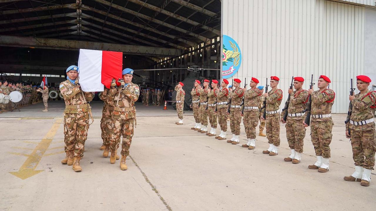 FOTO: Penghormatan Terakhir bagi Kopral Rico Pramudia di Beirut