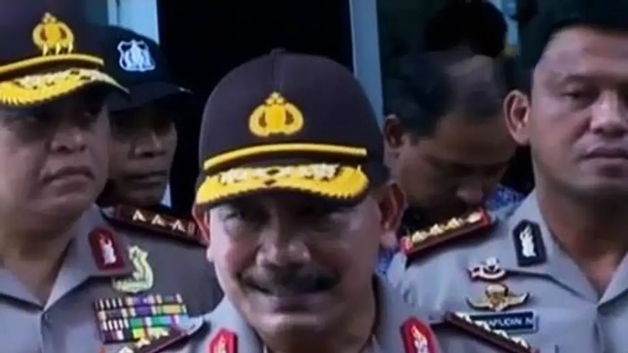 VIDEO: Kapolri Jenguk Korban Teror Bom Thamrin