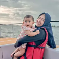 [Instagram/riaricis1795]