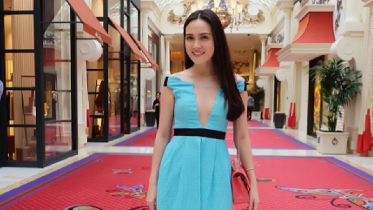 Shandy Aulia 