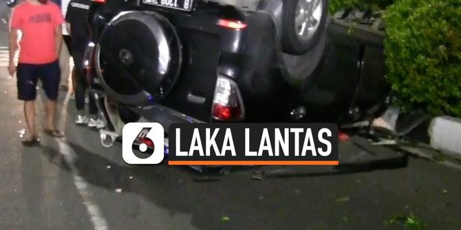 VIDEO: Kecelakaan Tunggal Minibus di Pondok Indah