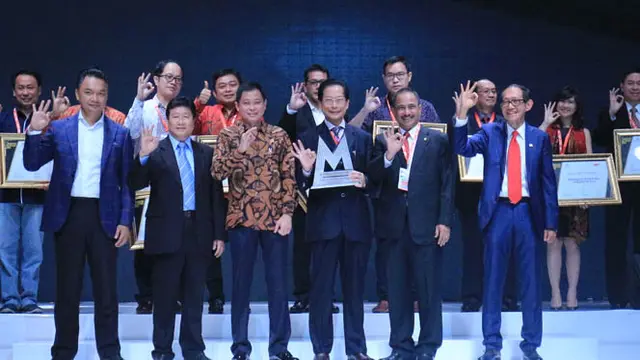 Jahja Setiaatmadja Menjadi Marketeer Of The Year 2015
