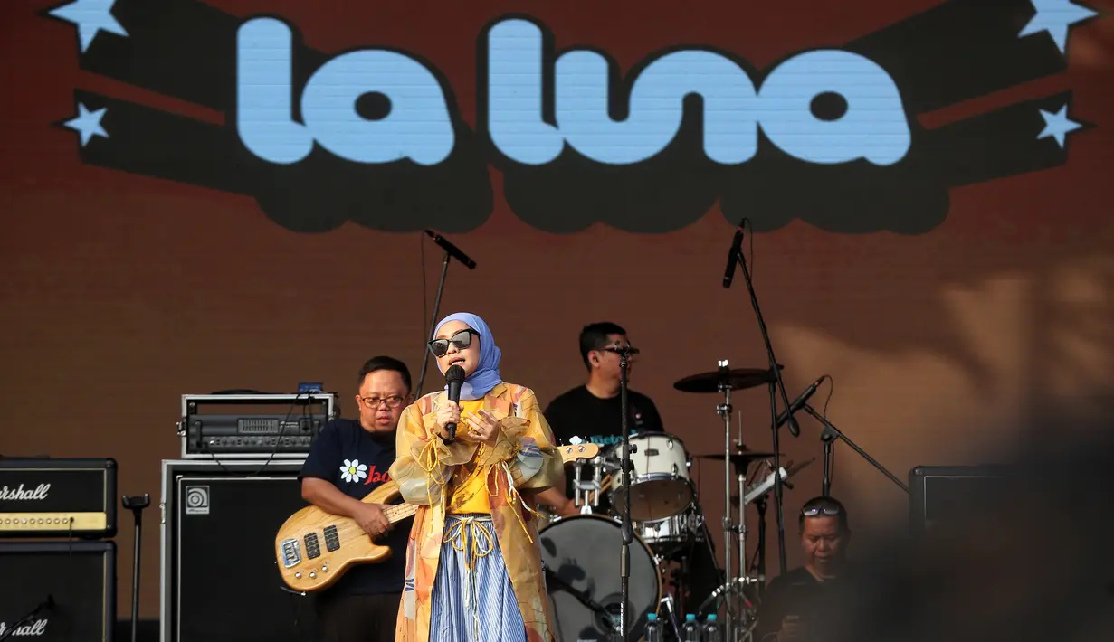 La Luna di panggung The 90's Festival, Sabtu (11/8/2024). [Foto: Adrian Putra/Fimela]