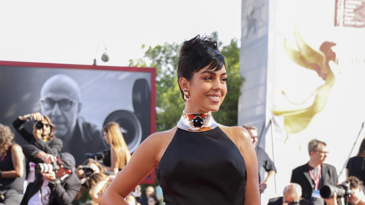 Penampilan Mewah Georgina Rodriguez di Karpet Merah Venice Film Festival 2022