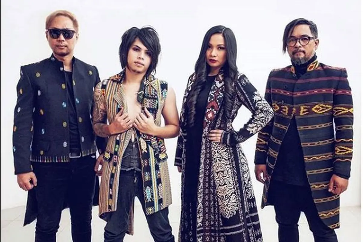 Band Cokelat