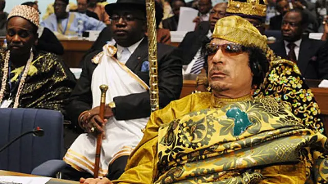 Arnold hingga Khadafi 5 Pemimpin Nyentrik dari Penjuru Dunia