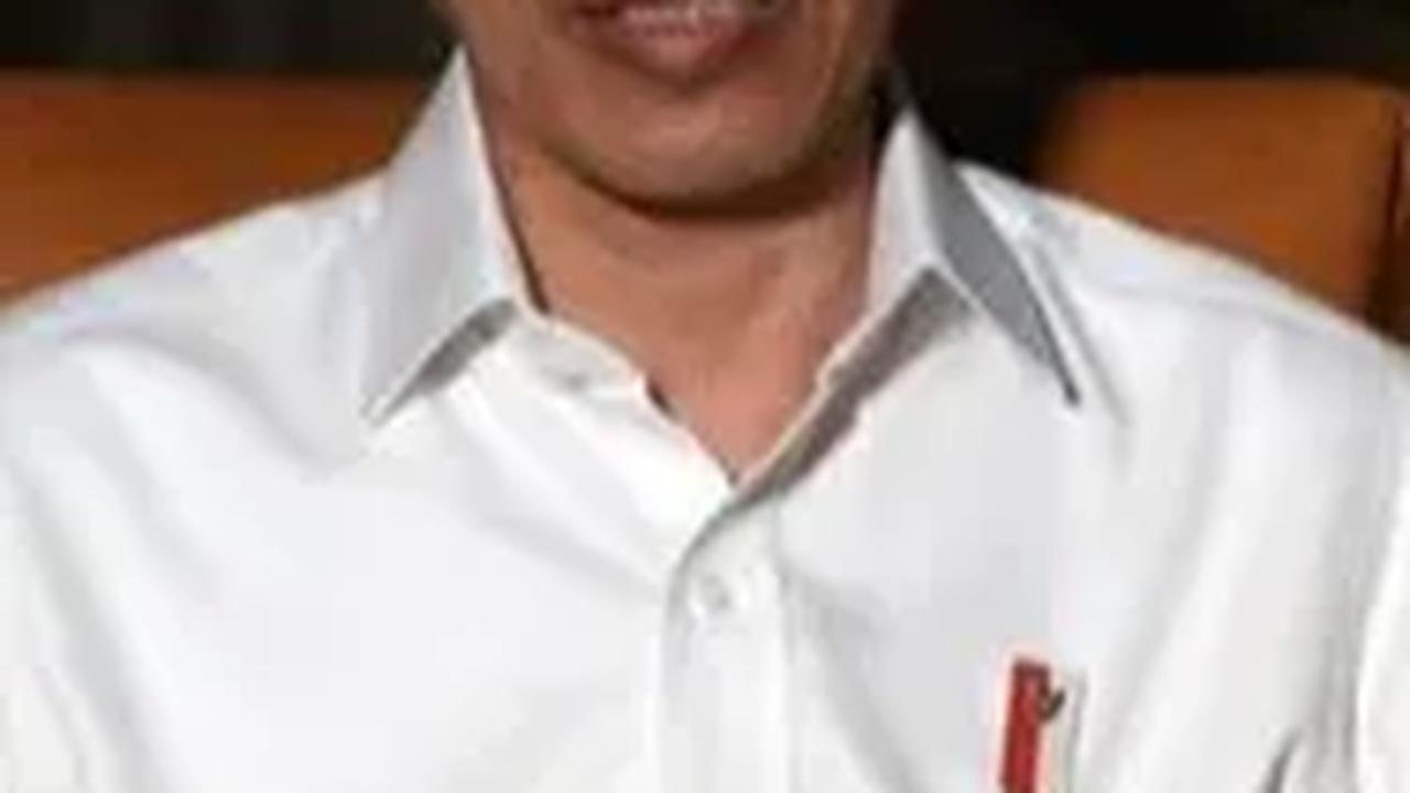 Bangga Produk Lokal, Jokowi Pesan Kemeja Putih Buatan Pelajar SMKN 4 Jambi