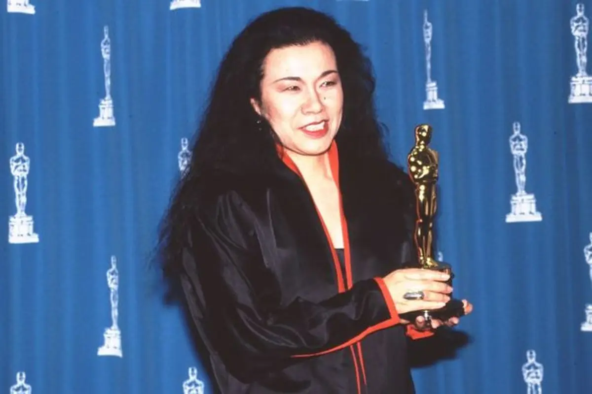 [Bintang] Eiko Ishioka dan 5 Kostum Peninggalannya dalam Film