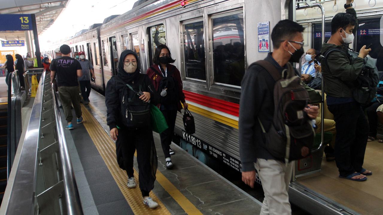 Perhatian, Jalur Naik Turun Penumpang KRL Stasiun Rangkasbitung Ultime Dialihkan, Ini Alurnya