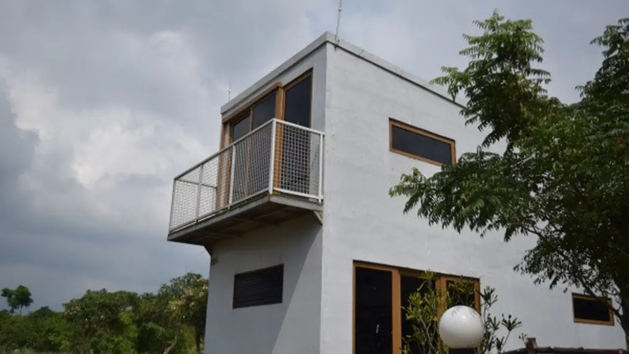 Ilustrasi Rumah Minimalis 2 Lantai (Credit: Nicky Ilhamsyah/Unsplash)