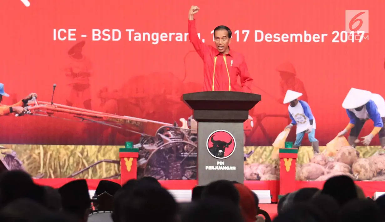 Presiden Jokowi memberi sambutan saat Rakornas Tiga Pilar PDIP di ICE BSD, Tangerang Selatan, Sabtu (16/12). Rakornas 3 Pilar PDI P Bidang Ekonomi Kerakyatan mengambil tema ‘Berdikari untuk Indonesia Raya’. (Liputan6.com/Angga Yuniar)