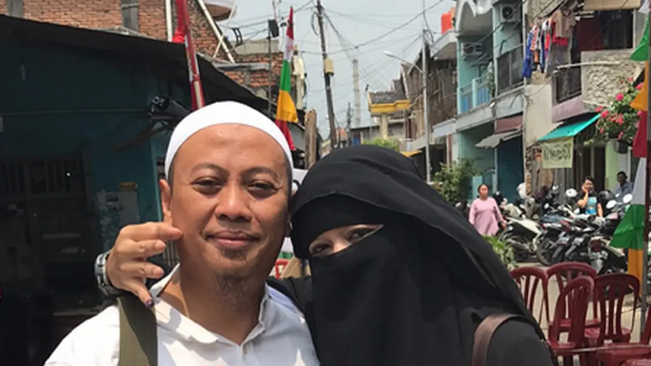[Bintang] Opick dan Istri