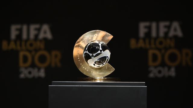 Trofi Pelatih Terbaik 2015