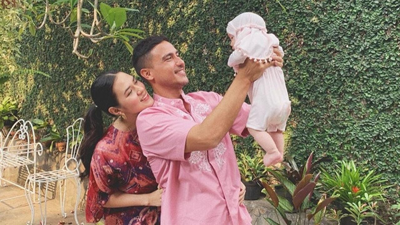 6 Potret Kebersamaan Raisa, Hamish dan Putrinya, Bikin Gemas