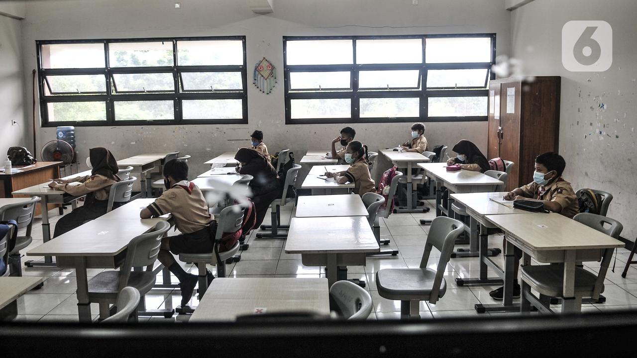 FOTO: Antusiasme Siswa SD Ikuti Uji Coba Sekolah Tatap Muka