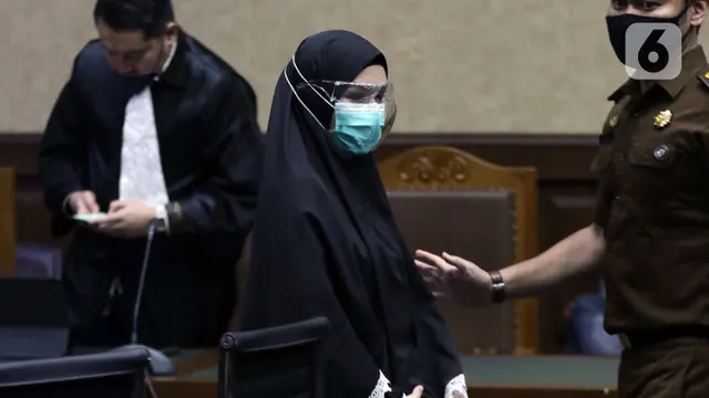 FOTO: Jaksa Pinangki Sirna Malasari Divonis 10 Tahun Penjara