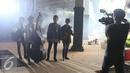 Proses syuting Band D'Masiv dalam pembuatan video klip single terbaru mereka berjudul Melodi di Museum Transportasi, TMII, Jakarta, Senin (14/11). Lagu Melodi ini merupakan single kedua dari Orange Album. (Liputan6.com/Herman Zakaria)
