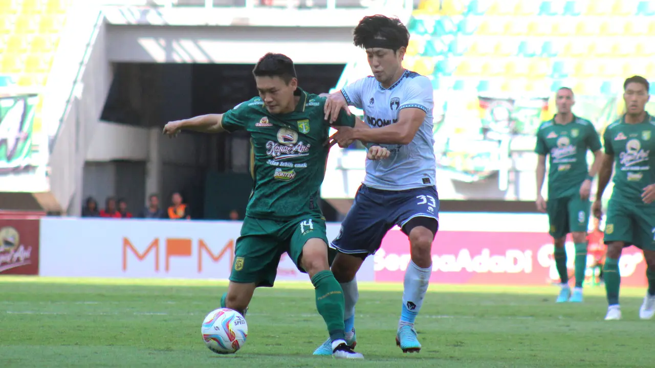 Persebaya Surabaya Vs Persita Tangerang