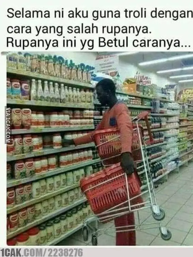 6 Kelakuan Absurd Belanja Pakai Troli Ini Bikin Tepuk Jidat