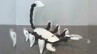 The Scorpion Hexapod dirancang dengan 6 kaki yang bisa bergerak ke segala arah, dapat berinteraksi, dan ekor yang bisa meninggalkan 'tanda' 