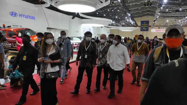 Ini yang Pengunjung Dapatkan di Jakarta Auto Week 2022 (Arief A/Liputan6.com)