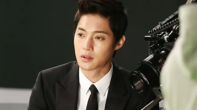 KALEIDOSKOP 2015: 6 Gosip Terpanas K-Pop