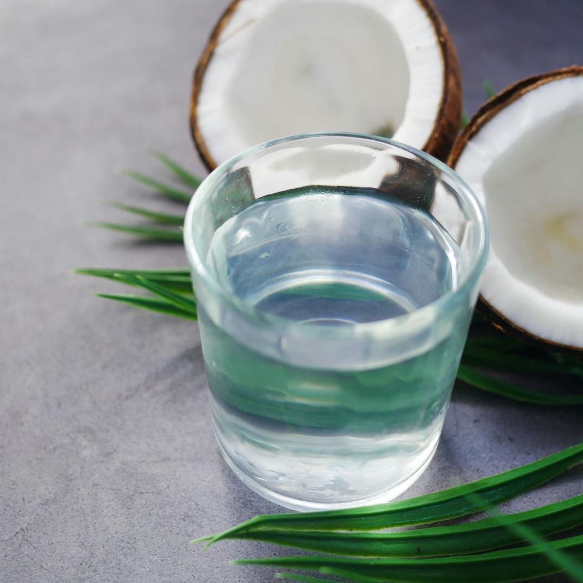 Tak Hanya Menyegarkan, Ini Manfaat Air Kelapa untuk Kesehatan