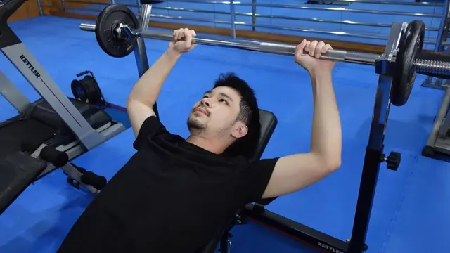 Punya Tempat Gym, Ini 7 Momen Seru Sisca Kohl dan Jess No Limit Olahraga Bareng