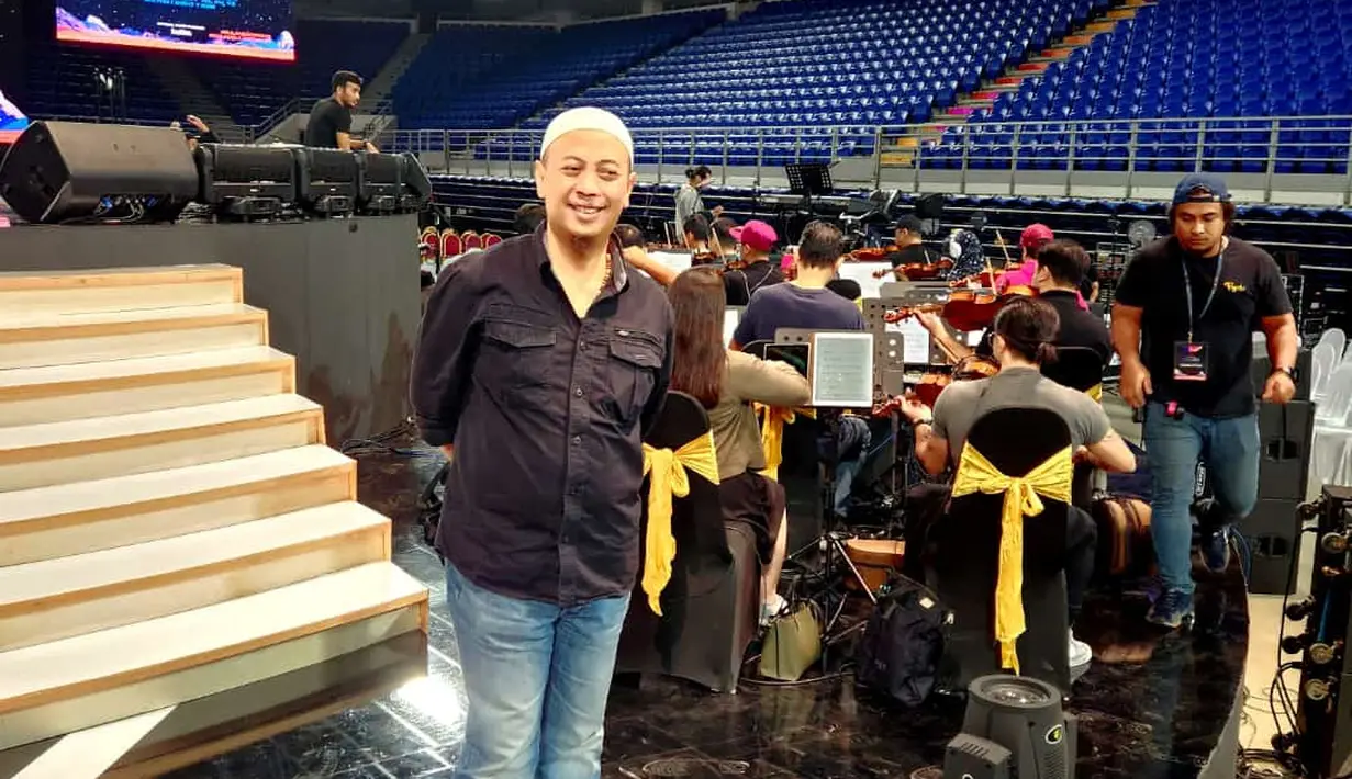 Opick persiapkan manggung di Malaysia. (Foto: Istimewa)