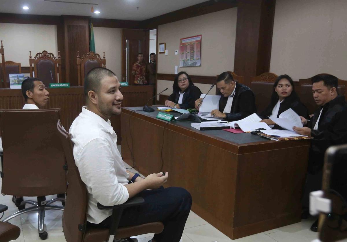 FOTO: Ammar Zoni Jalani Sidang Perdana Dugaan Peredaran Narkotika di Lapas