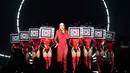 Penyanyi Katy Perry tampil di Madison Square Garden dalam tur "Witness: The Tour" di New York (2/10). (Michael Loccisano/Getty Images/AFP)