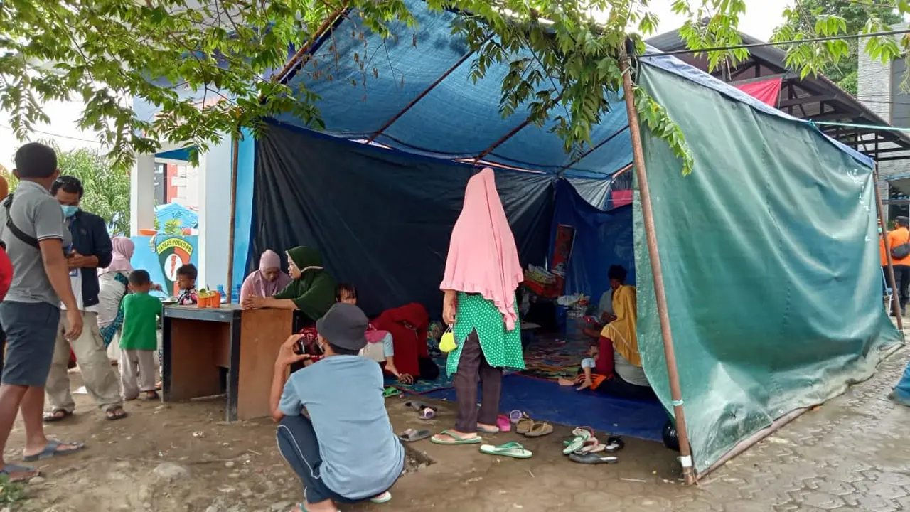 Pengungsi Korban Gempa Sulbar Keluhkan Sulit Dapat Bantuan Makanan