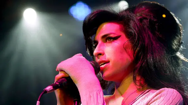 [Bintang] Amy Winehouse