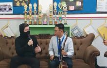 Sosok Tri Adinata, Guru Musik yang Bikin Alan Walker Rela Terbang 28 Jam dari Amerika Serikat ke Medan