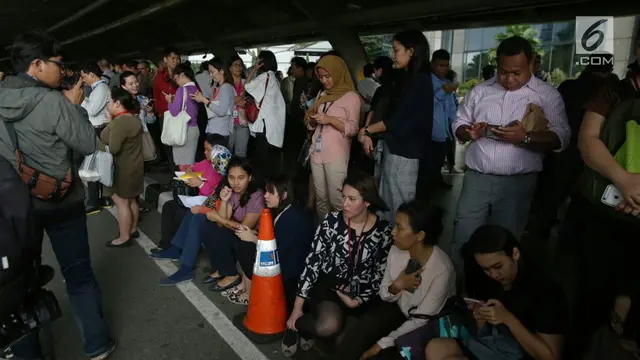 Kepanikan Karyawan Saat Balkon Atap BEI Ambruk