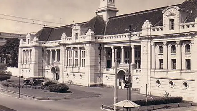 multi-bank-indonesia-1-131220c.jpg