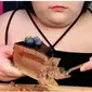 Pan Xiaoting, Youtuber China yang kerap mengunggah konten mukbang. (dok. Screenshoot https://news.creaders.net/)