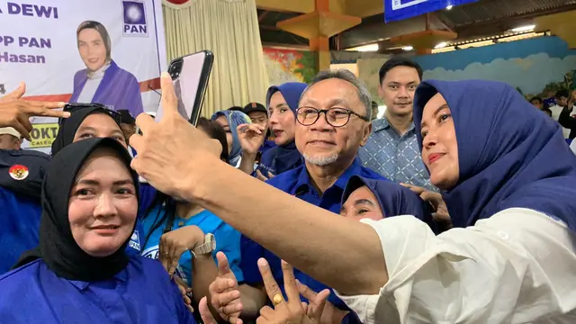 Ketua Umum Partai Amanat Nasional (PAN) Zulkifli Hasan di Kota Tangerang Selatan, Selasa 16 Januari 2024.