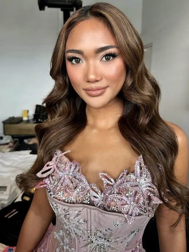 Pesona Eksotis Marion Jola yang Bikin Jeff Goldblum Terpana di Premiere Film Wicked di Sidney