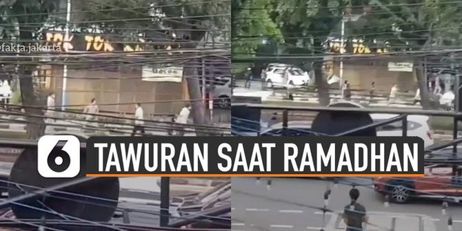 VIDEO: Viral Tawuran Antar Dua Kelompok Pemuda Terjadi Walau di Bulan Ramadhan