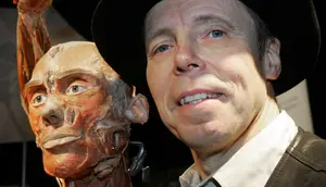 Gunther von Hagens Meninggal, Penemu Plastinasi Punya Wasiat Tak Lazim