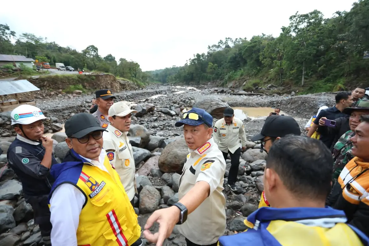 Siapkan Jalur Alternatif, Kasatgas Tito Tinjau Kondisi Jalan Werlah di Bener Meriah