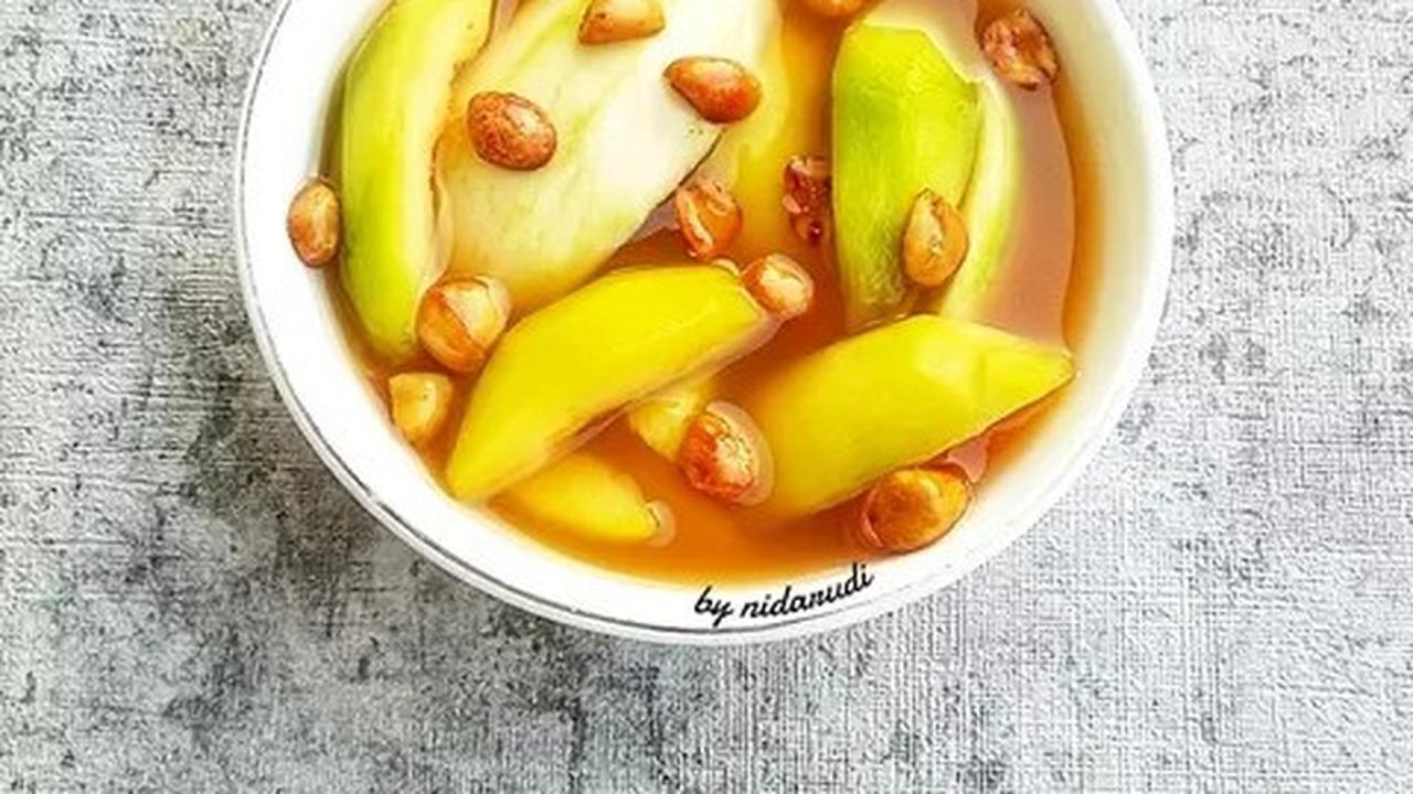 Asinan Bogor Buah Kedondong dan Mangga