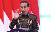 Jokowi Sebut UKT Mahasiswa Kemungkinan Naik Tahun Depan