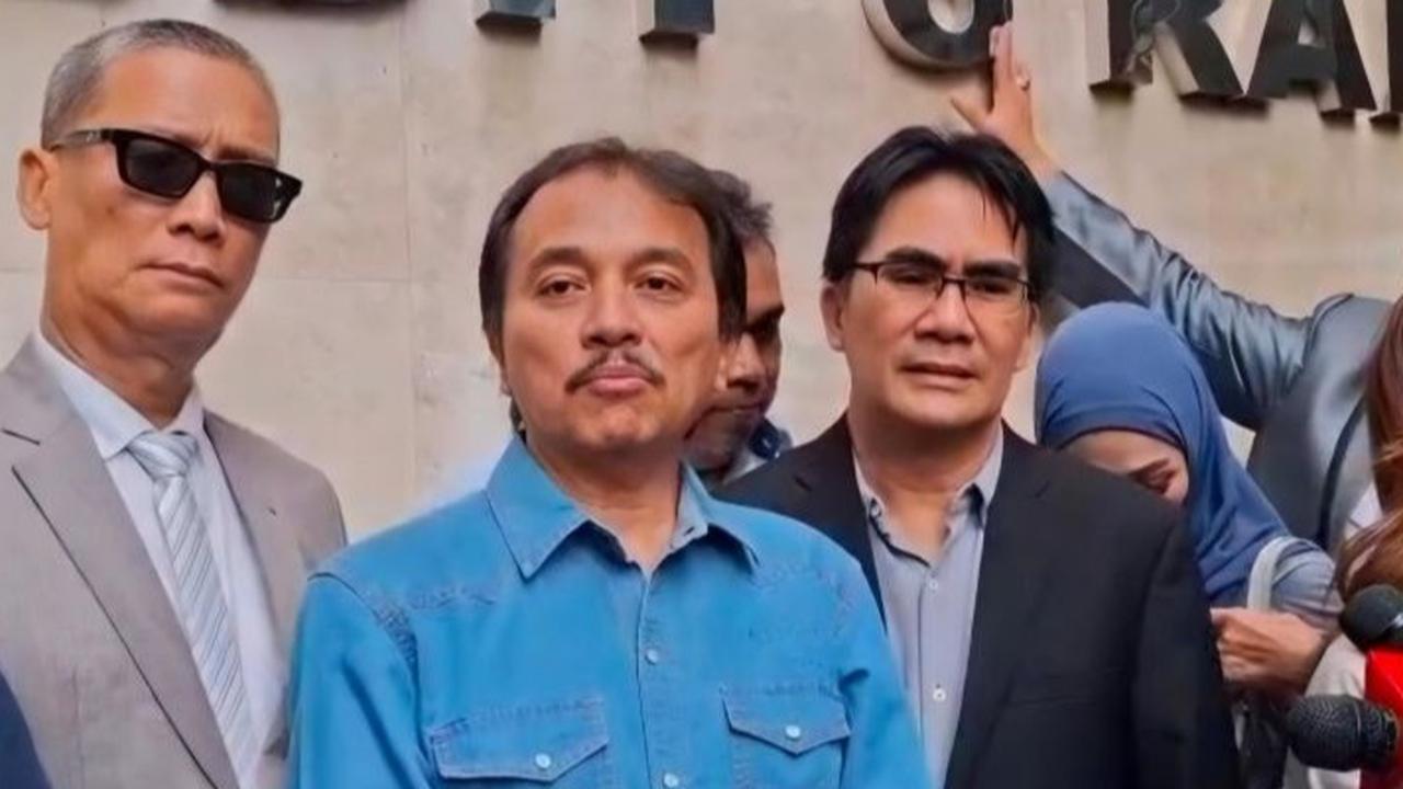 Jokowi Sindir Roy Suryo: UGM & Bareskrim Tak Dipercaya, terus yang Mau Dipercaya siapa?