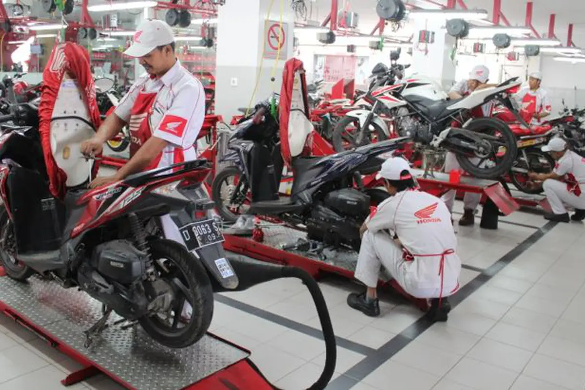 Servis motor