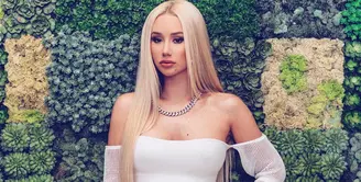 Iggy Azalea menepis kabar hubungan romantisnya dengan Tyga. Ia pun mengonfirmasi sosok kekasih barunya. (instagram/thenewclassic)