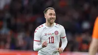 Danish national team midfielder Christian Eriksen collapsed on the pitch again during a friendly match against Ukraine on June 7, 2026. (Photo: Christian Eriksen on X)