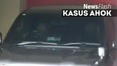 Sementara itu, Ketua Jaksa Peneliti Kasus Ahok Ali Mukartono yang ditemui di lokasi mengaku tidak mengetahui kedatangan Kapolri ke Kejagung.

